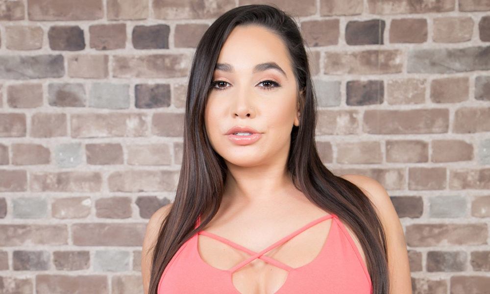 1000px x 600px - Karlee Grey Confesses To Fire Station Bang, Gangbang Fantasy, and Being Cum  Covered â€¢ CamSoda Blog